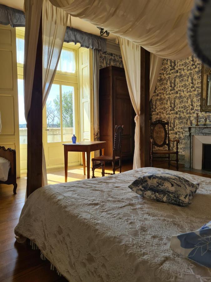 Chateau De Villeneuve - Montolieu Bagian luar foto