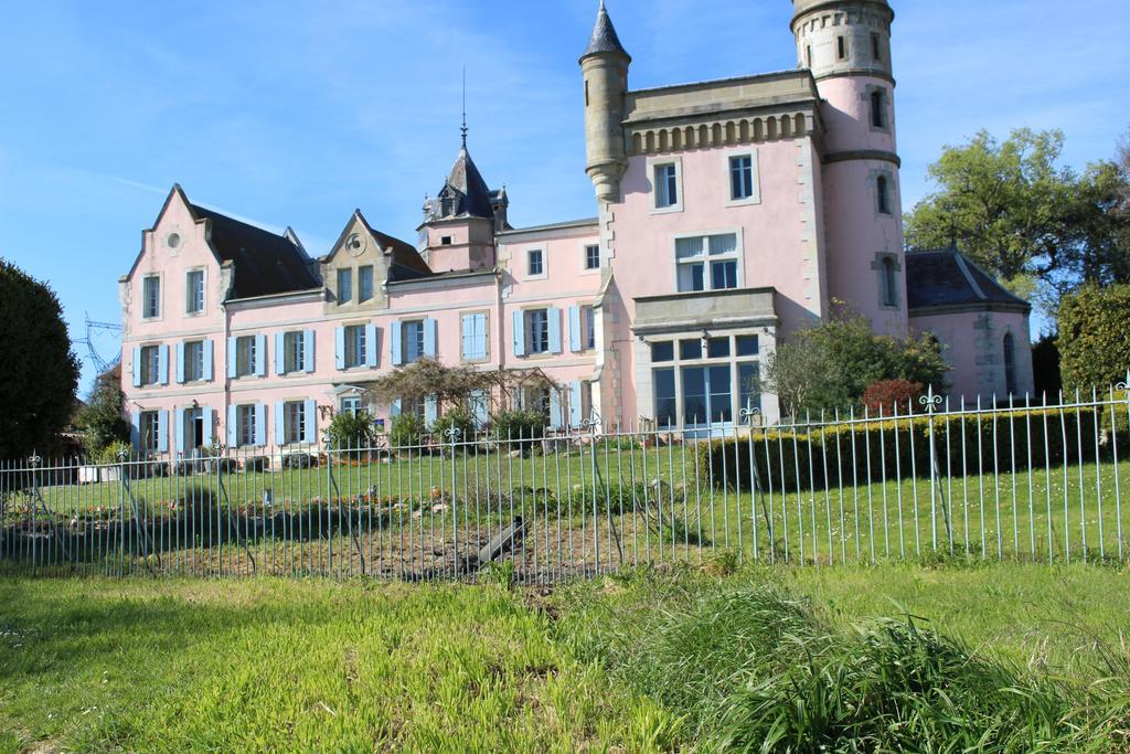 Chateau De Villeneuve - Montolieu Bagian luar foto
